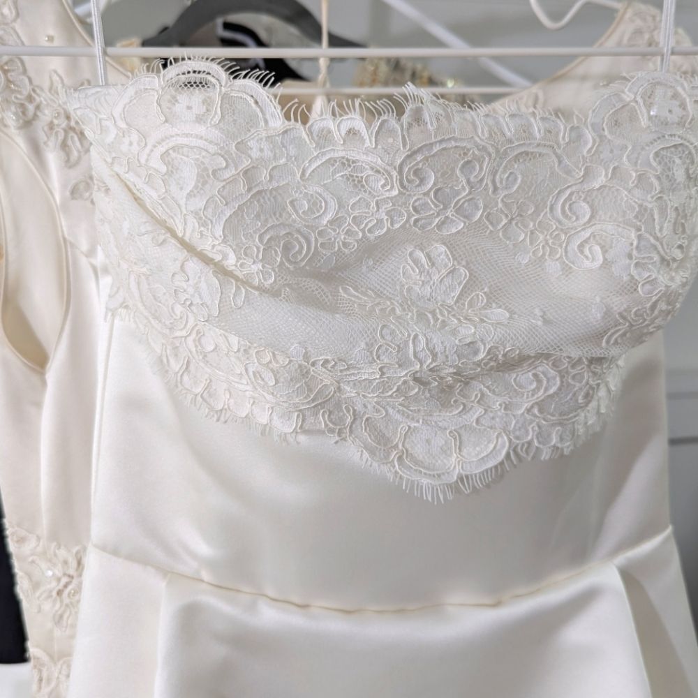 Custom Chantilly Column Wedding Gown - Picture 5 of 7